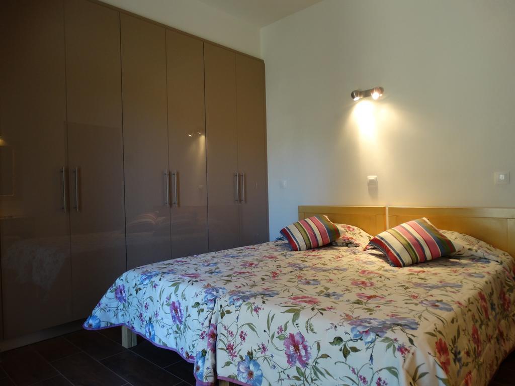 Dassia Beach Pension Rum bild